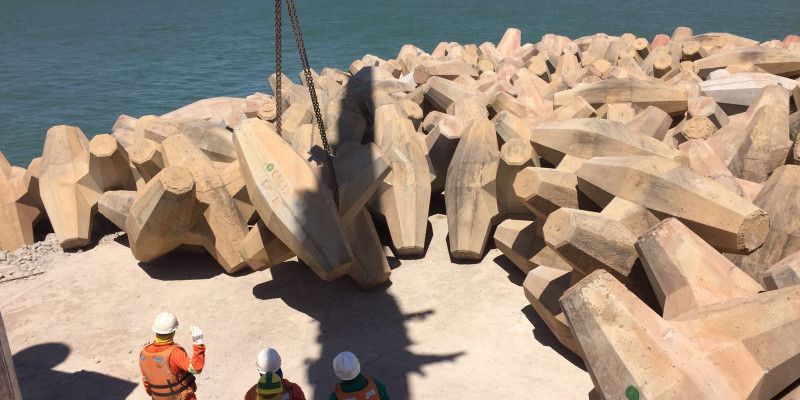 breakwater CORE-LOC ™