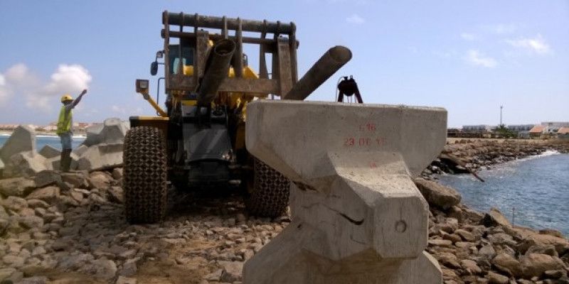 ACCROPODE™ Blocks Llana beach réhabilitation