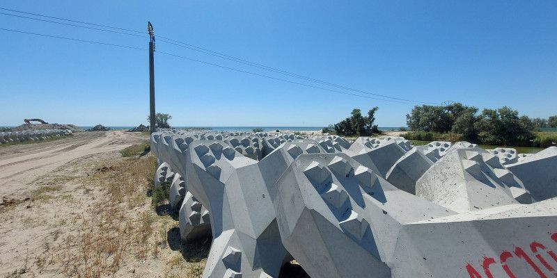 Black Sea coast ACCROPODE™ II project - Romania Black Sea coast ACCROPODE™ II project - Romania