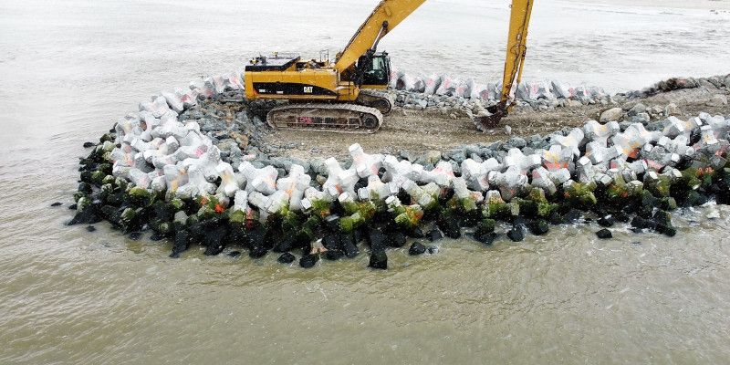 Black Sea coast ACCROPODE™ II project - Romania Black Sea coast ACCROPODE™ II project - Romania